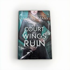 A Court of Wings and Ruin By Sarah J Maas - First Edition First Print HC ACOTAR